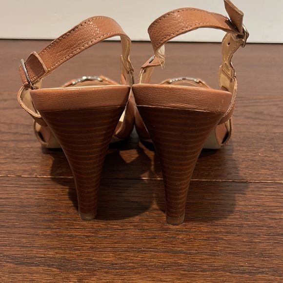 Anne Klein Women’s Brown Peep Toe Heels Size 8.5 - Picture 6 of 7